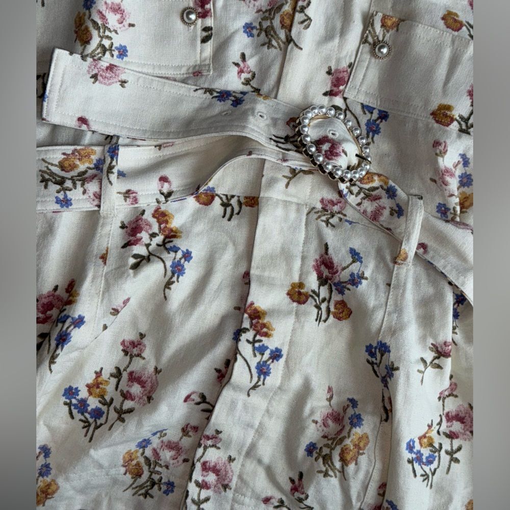 House of Harlow 1960 linen floral romper with pearl belt detail buckle sz 12 - Picture 12 of 12
